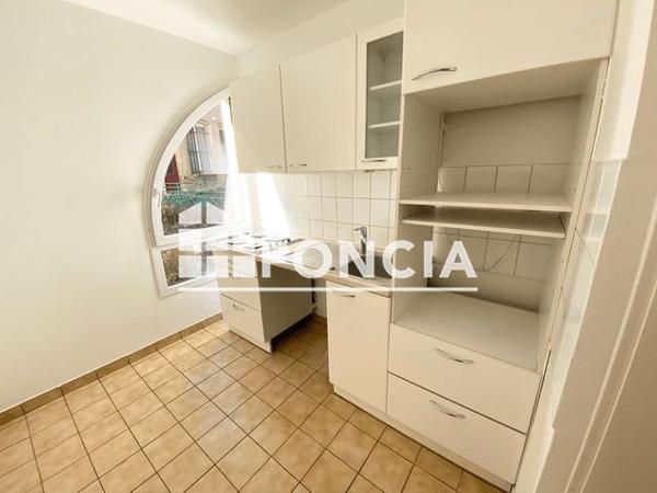 Location Appartement 2 pièces 48.7 m² - 8 PLACE JEANNE D'ARC Metz 57000