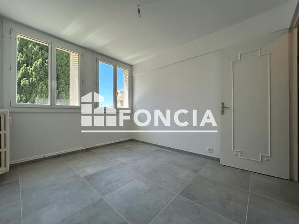Location Appartement 3 pièces 57.95 m² - RESIDENCE LE MOULIN- 27 AVENUE DU MARECHAL JUIN Marignane 13700