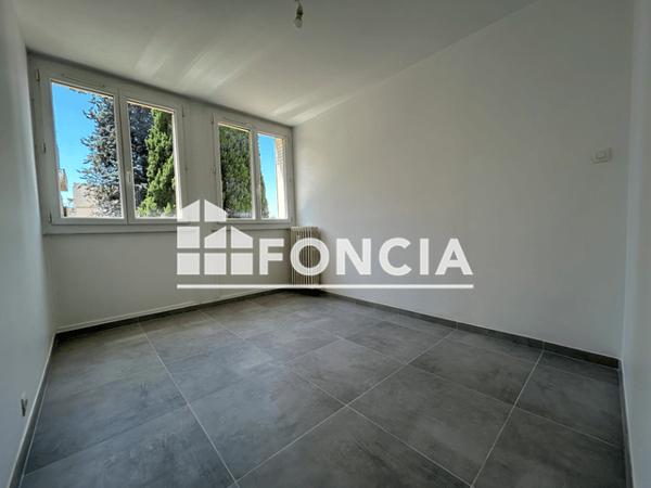 Location Appartement 3 pièces 57.95 m² - RESIDENCE LE MOULIN- 27 AVENUE DU MARECHAL JUIN Marignane 13700