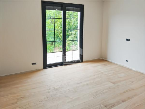 Maison contemporaine avec piscine - Écully, au calme