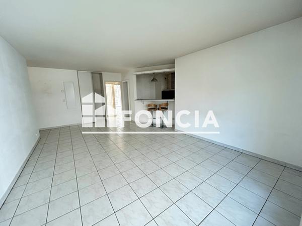 Location Appartement 3 pièces 67.67 m² - 48 ET 50 RUE DU ROUET Marseille 13006