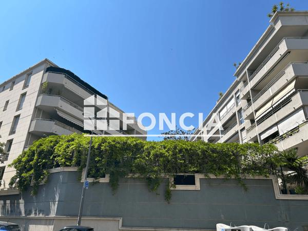 Location Appartement 3 pièces 67.67 m² - 48 ET 50 RUE DU ROUET Marseille 13006