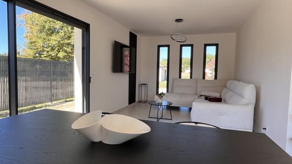 Maison à vendre 453 000 € Saint-Étienne-de-Tulmont 5 p 146 m² DPE A