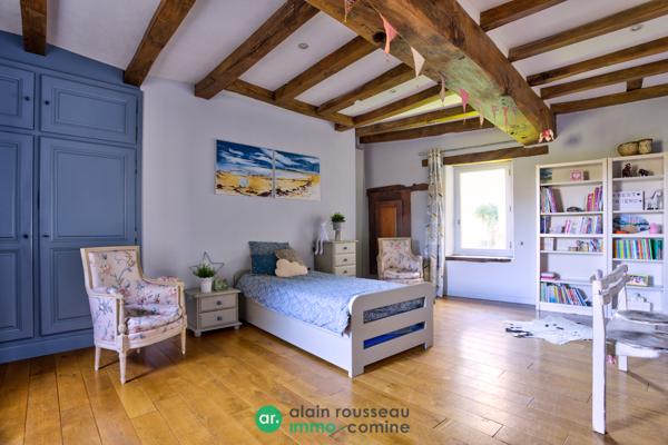Maison 236m² – LA MEMBROLLE SUR LONGUENEE
