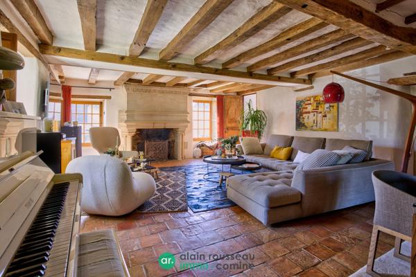Maison 236m² – LA MEMBROLLE SUR LONGUENEE