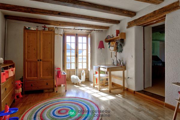 Maison 236m² – LA MEMBROLLE SUR LONGUENEE