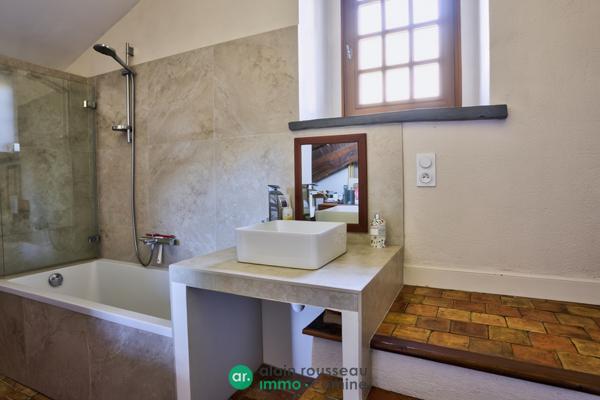 Maison 236m² – LA MEMBROLLE SUR LONGUENEE