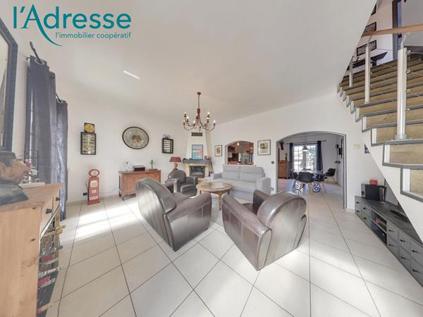 Maison indépendante 167 m2 avec dépendance