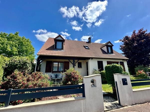 Maison à vendre - 4 Chambres - 120 M2 - Terrain 629 m2 - BURES SUR YVETTE (91)