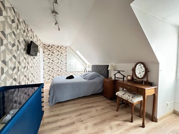 Maison à vendre - 4 Chambres - 120 M2 - Terrain 629 m2 - BURES SUR YVETTE (91)