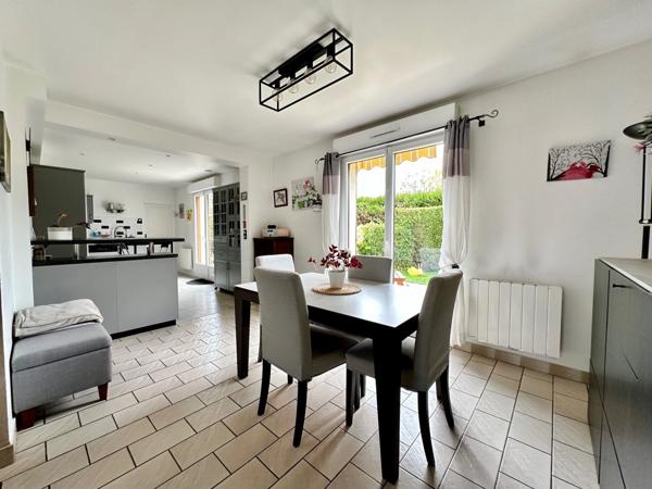 Maison à vendre - 4 Chambres - 120 M2 - Terrain 629 m2 - BURES SUR YVETTE (91)