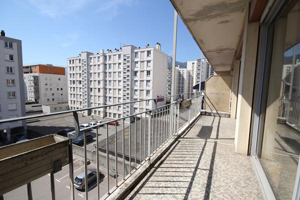 Grand T2 aux EAUX CLAIRES , Grenoble Grand T2 aux EAUX CLAIRES , Grenoble