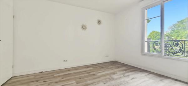 Clamart – Jardin Parisien – 3 pièces avec balcon et parking, à deux pas du Tram T6