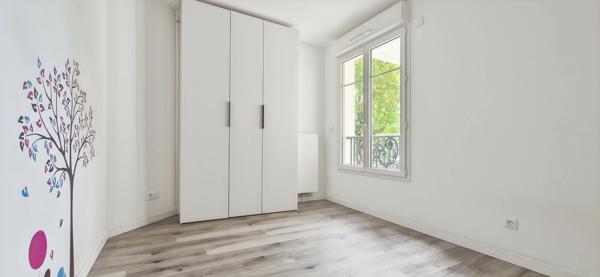 Clamart – Jardin Parisien – 3 pièces avec balcon et parking, à deux pas du Tram T6