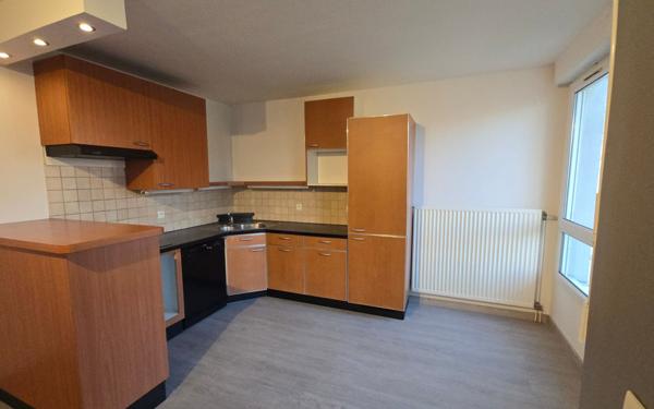 Appartement à vendre    3 pièces • 61,36 m2 Courcouronnes