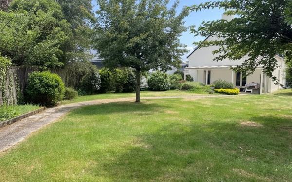 Maison à vendre    6 pièces • 128 m2 Nantes