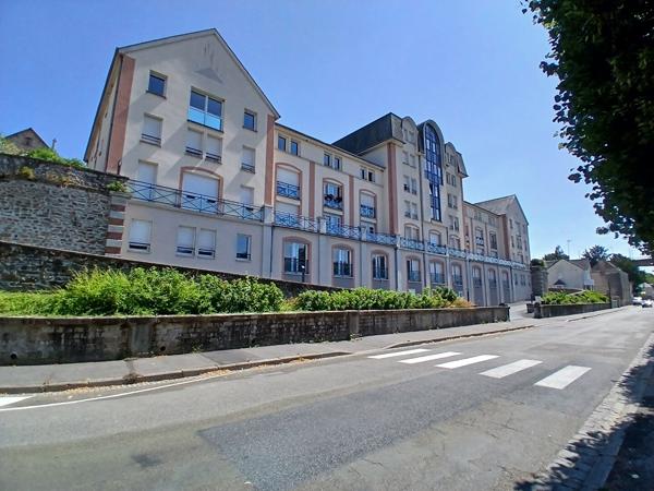 Duplex vue sur la Mayenne de 77.4 m2