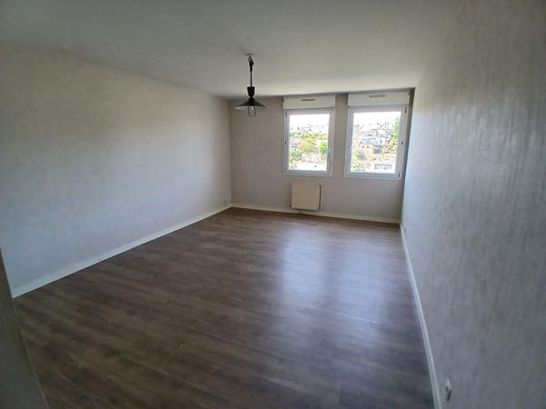 Duplex vue sur la Mayenne de 77.4 m2