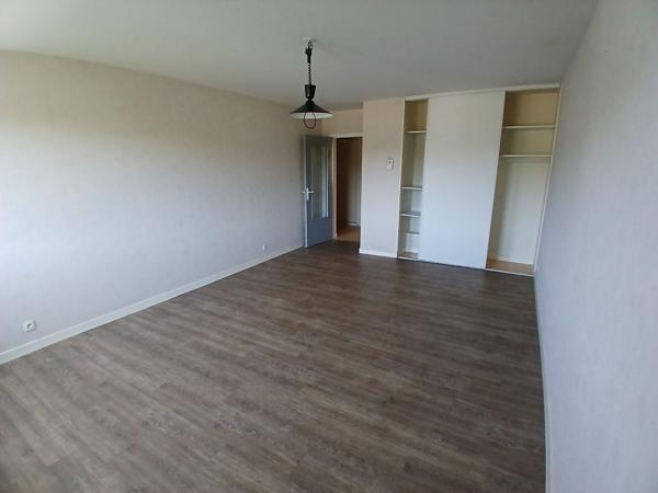 Duplex vue sur la Mayenne de 77.4 m2