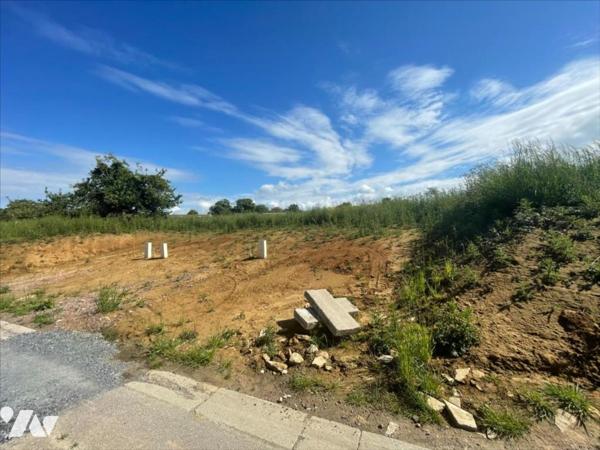 TERRAIN CONTRUCTIBLE VIABLISÉ 1252 m² MER 4KMS