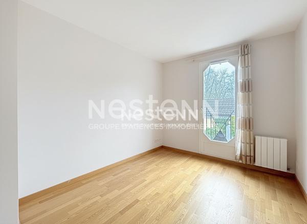 Quartier du Village - Maison Montigny Le Bretonneux 6 pièces 4 chambres.