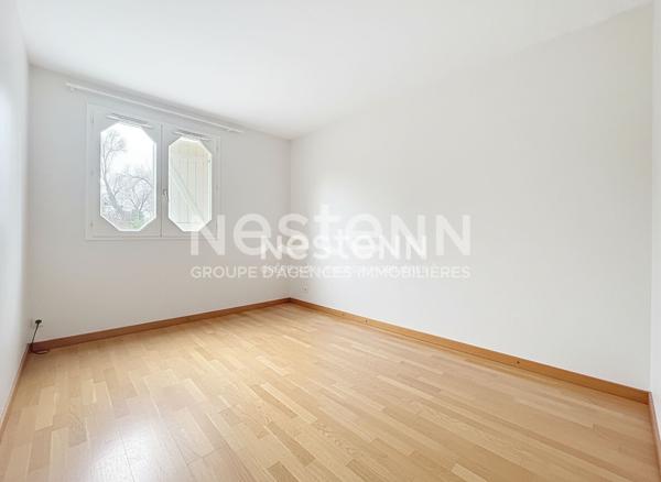 Quartier du Village - Maison Montigny Le Bretonneux 6 pièces 4 chambres.