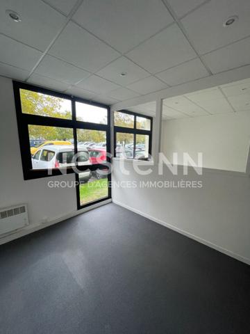 A louer bureaux 37m² à Vannes - proximité des grands axes