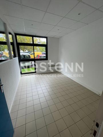 A louer bureaux 37m² à Vannes - proximité des grands axes