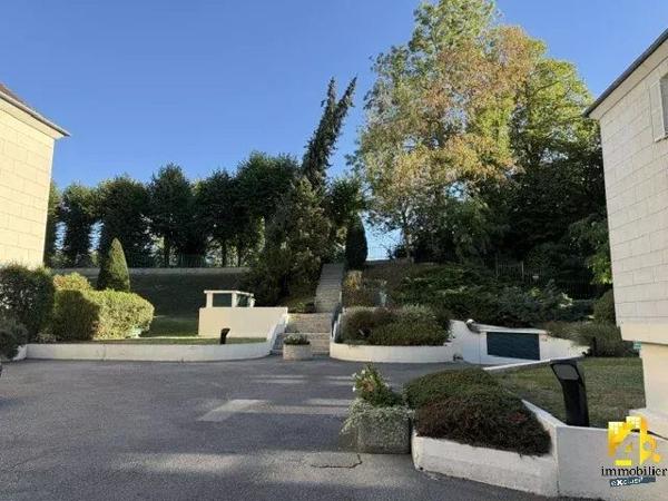 Centre COMPIEGNE APPART 3Pces  GARAGE