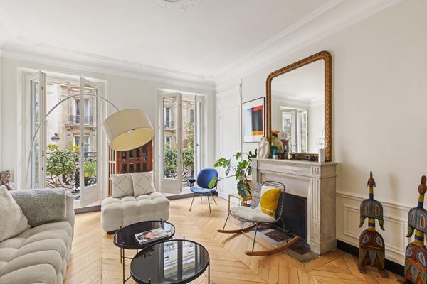 EXCEPTIONNEL - Appartement familial avec balcon et vue Canal !