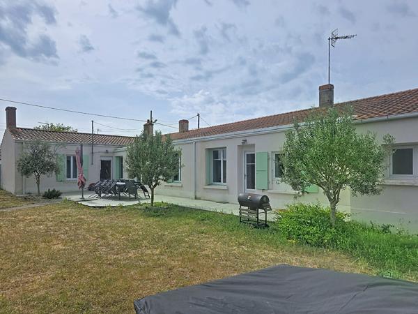 Maison L'aiguillon  6 pièce(s)