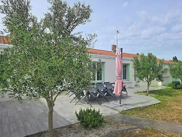 Maison L'aiguillon  6 pièce(s)