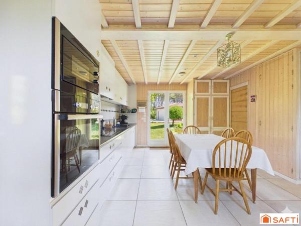 Maison 120m² avec piscine dans un écrin de verdure