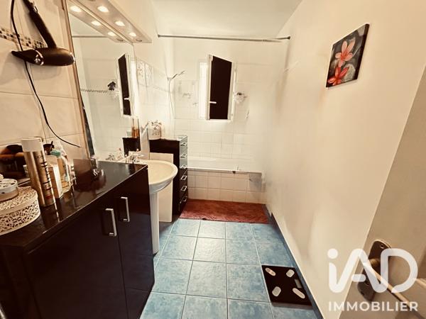 Maison à vendre 5 pièces 103 m² Entraigues-sur-la-Sorgue