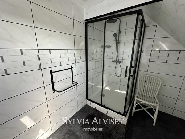 Maison 9 pièces - 197 m²