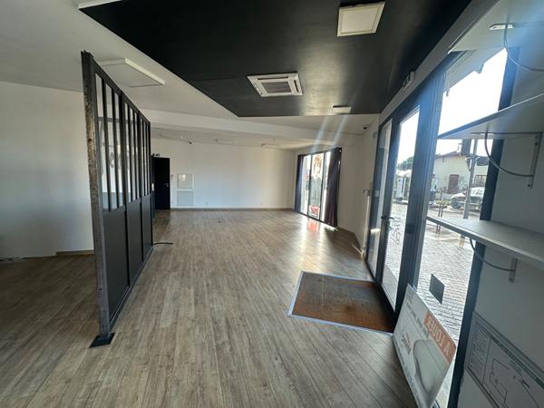 Centre ville local commercial Gradignan de 79m2 , Gradignan Centre ville local commercial Gradignan de 79m2 , Gradignan