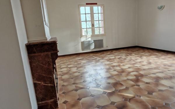 Maison à vendre    4 pièces •  Saint-Sardos