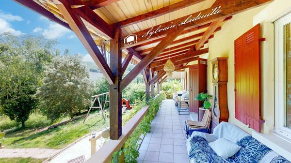 Maison avec Studio et gîte sur 2292 m2 de terrain