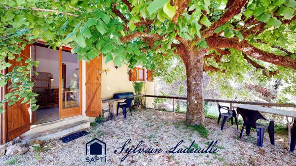 Maison avec Studio et gîte sur 2292 m2 de terrain