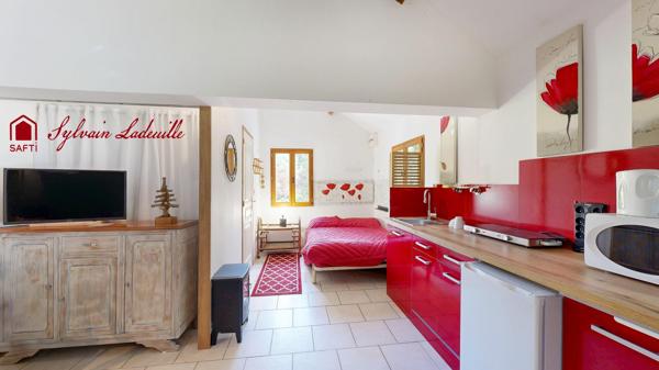 Maison avec Studio et gîte sur 2292 m2 de terrain