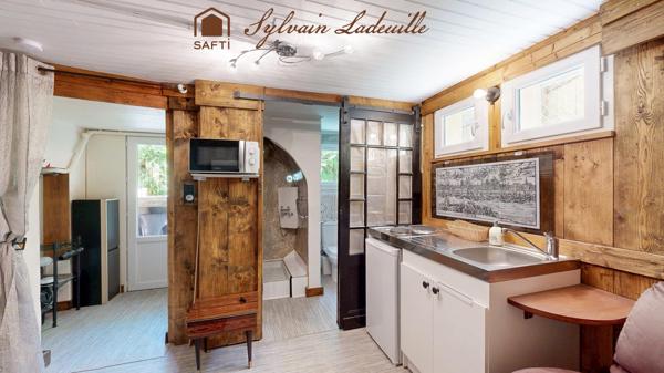Maison avec Studio et gîte sur 2292 m2 de terrain