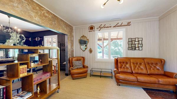Maison avec Studio et gîte sur 2292 m2 de terrain