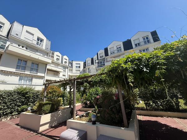 Appartement Poissy 1 pièce(s) 31m2 €179 900 ** - Référence 9206