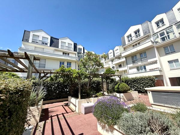 Appartement Poissy 1 pièce(s) 31m2 €179 900 ** - Référence 9206