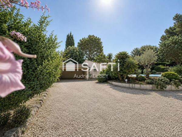 BIEN À L'ESPRIT FAMILIAL ET ESTIVAL PROPRIÉTÉ DE CHARME, ÉCRIN DE VERDURE & PISCINE - CALME ABSOLU