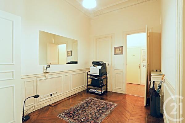 Appartement F3 à vendre  3 pièces - 64 m2 PARIS - 75008
