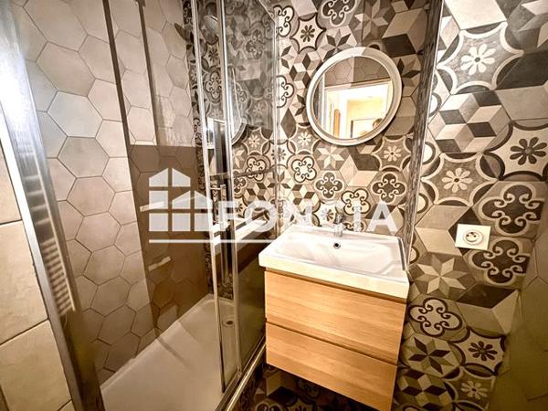 À vendre Appartement 4 pièces 63 m² - Marseille 13001