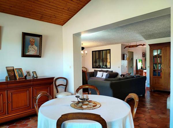 MAISON 160 M² - 8 PIECES - 5 CHAMBRES - VERANDA - TERRAIN 700 m²