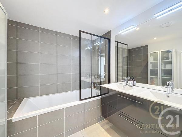 Appartement T5 à vendre  5 pièces - 105,09 m2 RENNES - 35