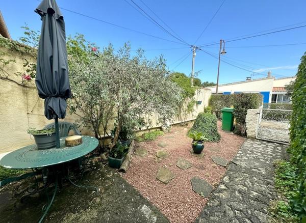 A VISITER SUR LE PONTET (84)  -  MAISON A ETAGE  DE 92 m² env. AVEC TERRAIN